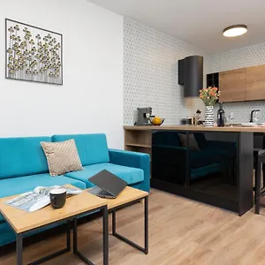 warsaw-muranw-studio-with-parking-by-renters.warsawhotelspoland.com/